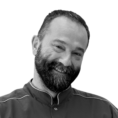 TWARZE UPS_0000_TOMASZ MACHAN