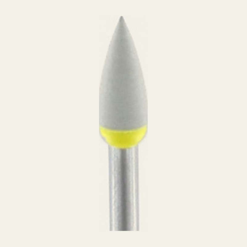 E8